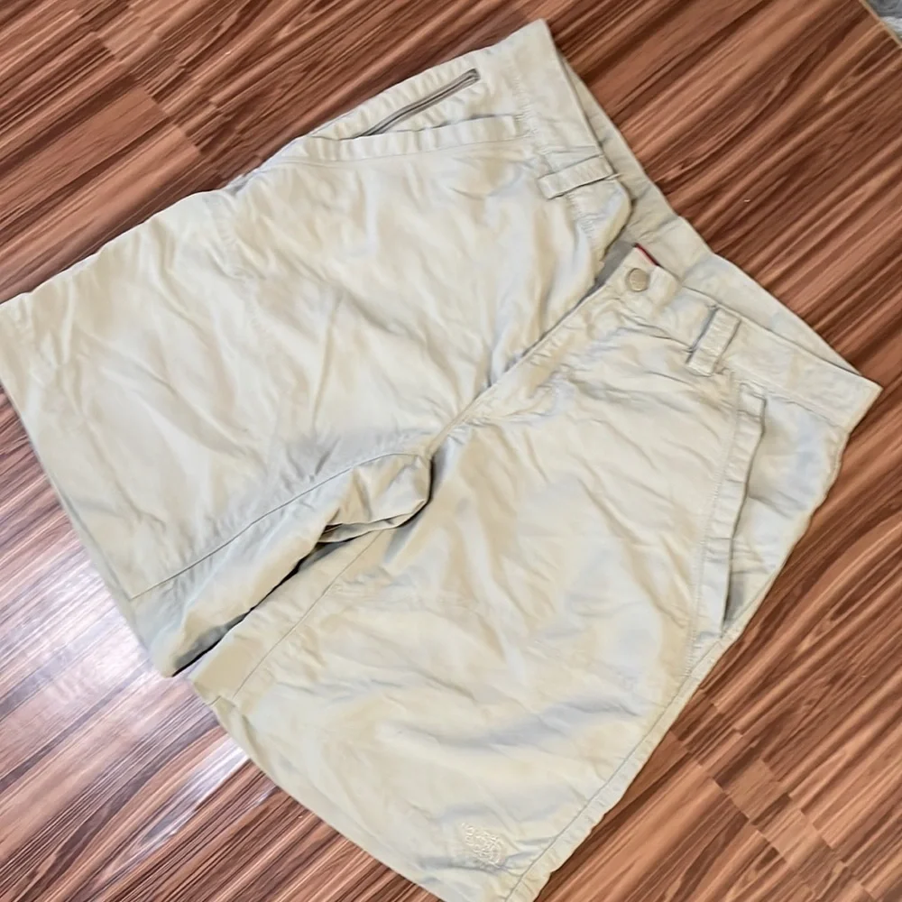 THE North Face Nylon Hiking Shorts Size 34